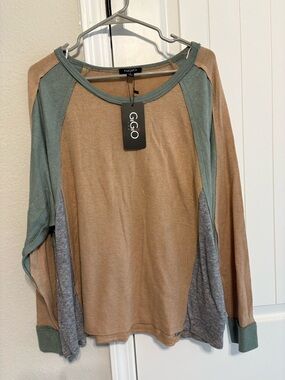 GiGiO Women’s Long Sleeve Colorblock Tee - Camel/Green/Gray
